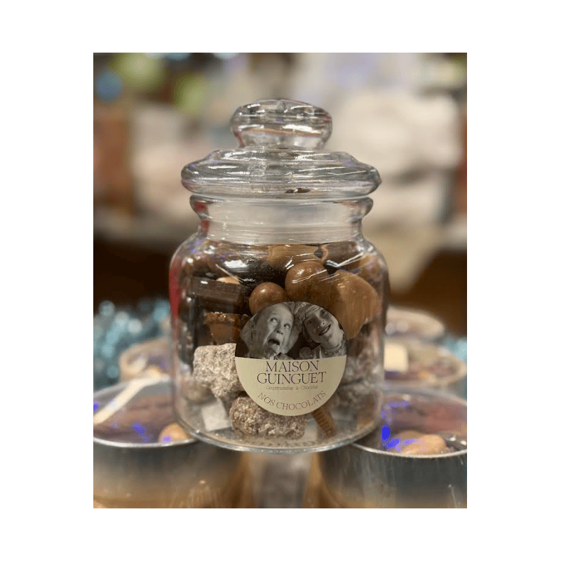 ASSORTIMENT DE CHOCOLATS BONBONNIERE 150GR